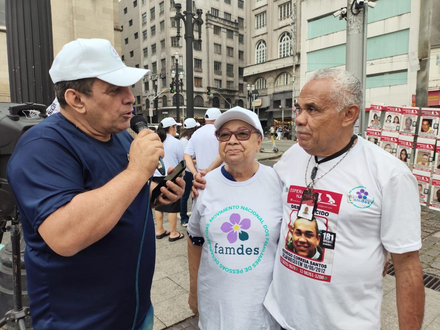 Dona Marina e Alberto Correia da ONG Esperança na Rua